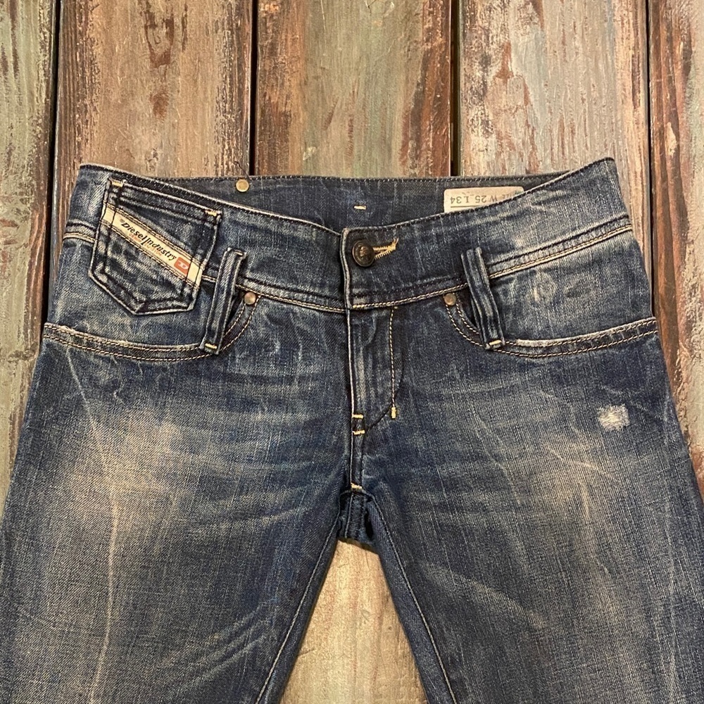 Diesel Matic W25 L34 Low Rise Slim Skinny Womens Jeans Actual 29x33.5 Distressed - Picture 3 of 16